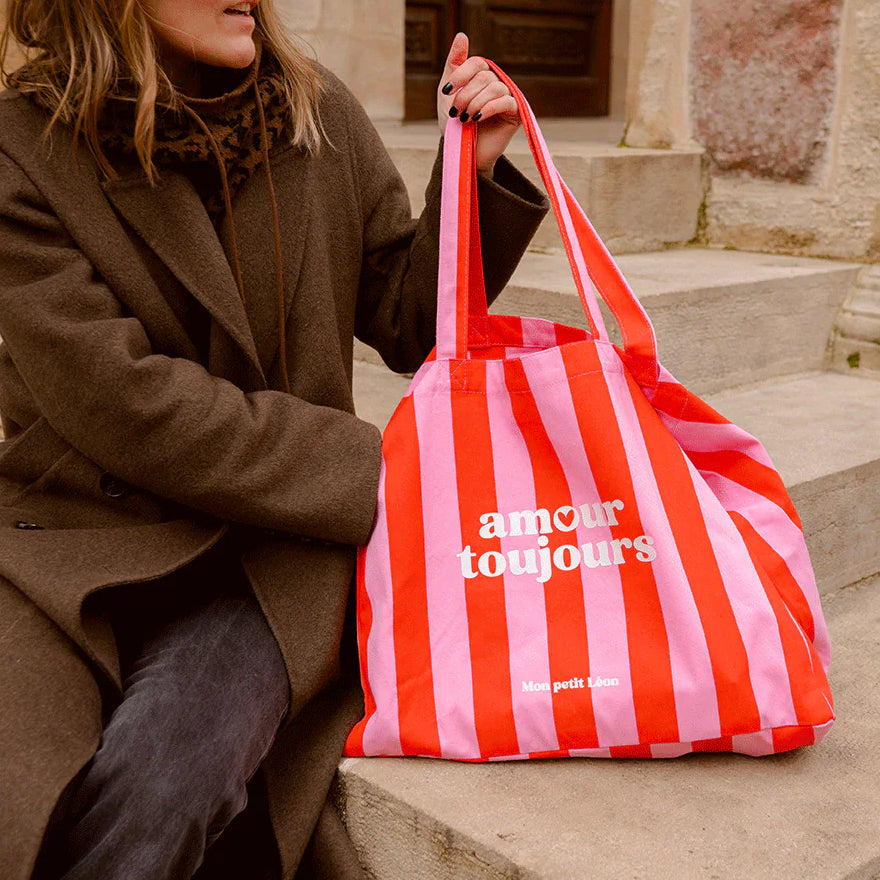 Red velvet shopper