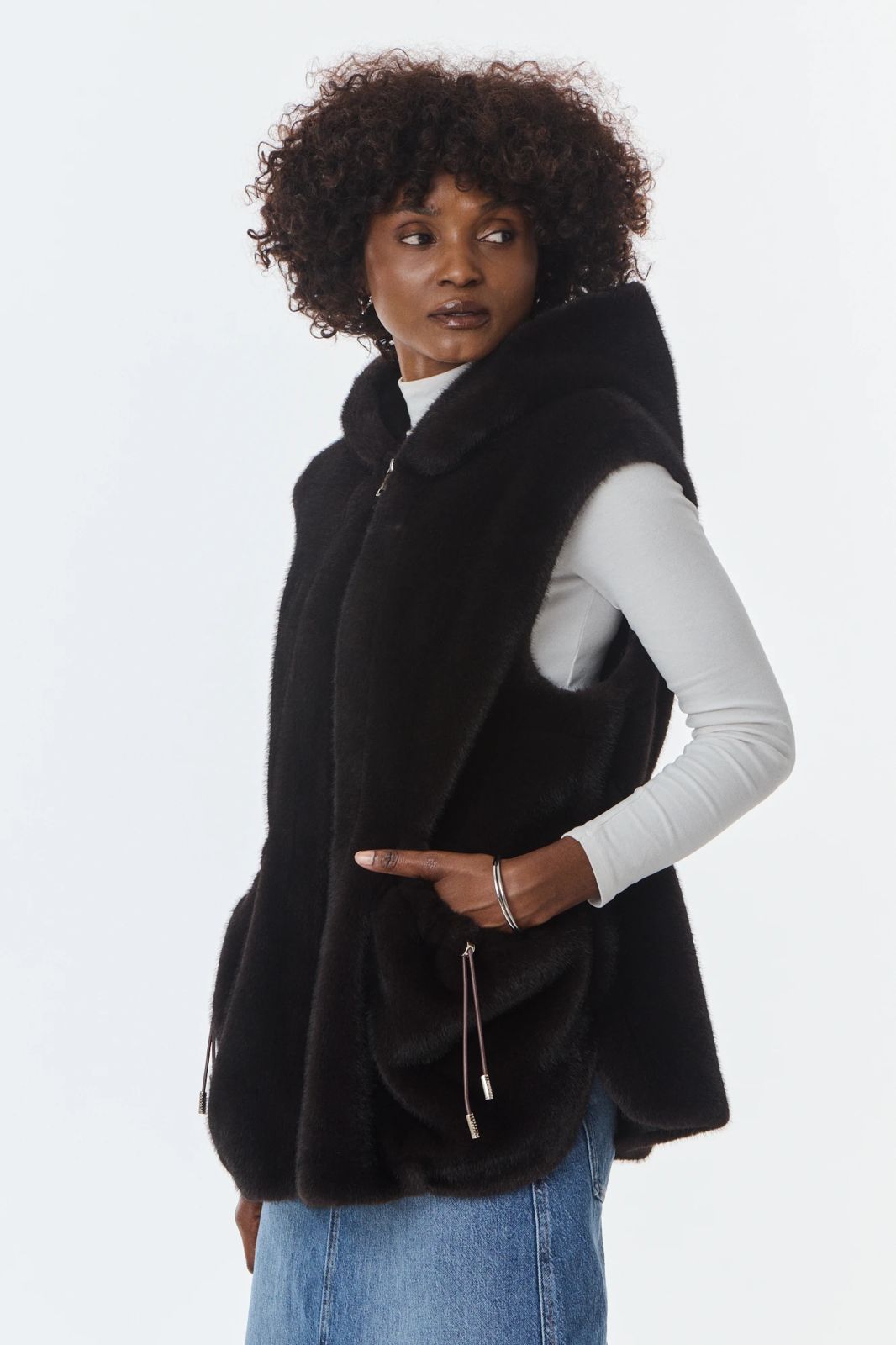 Maury Faux Fur Weste mit Kaputze