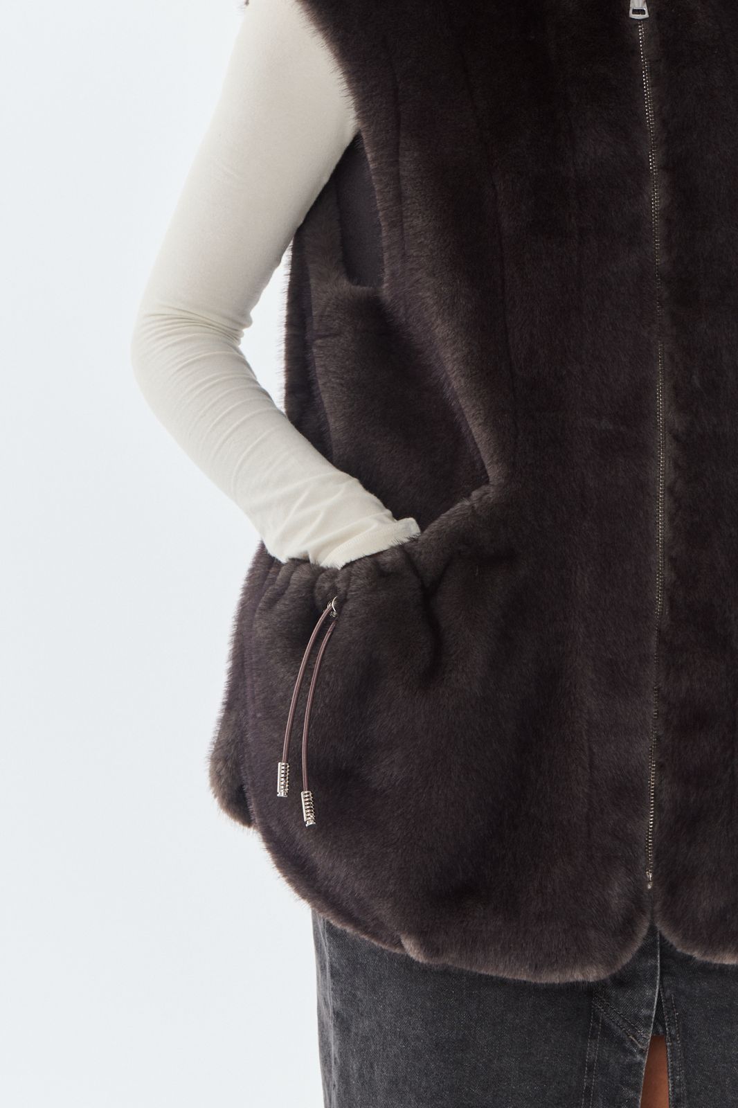 Maury Faux Fur Weste mit Kaputze