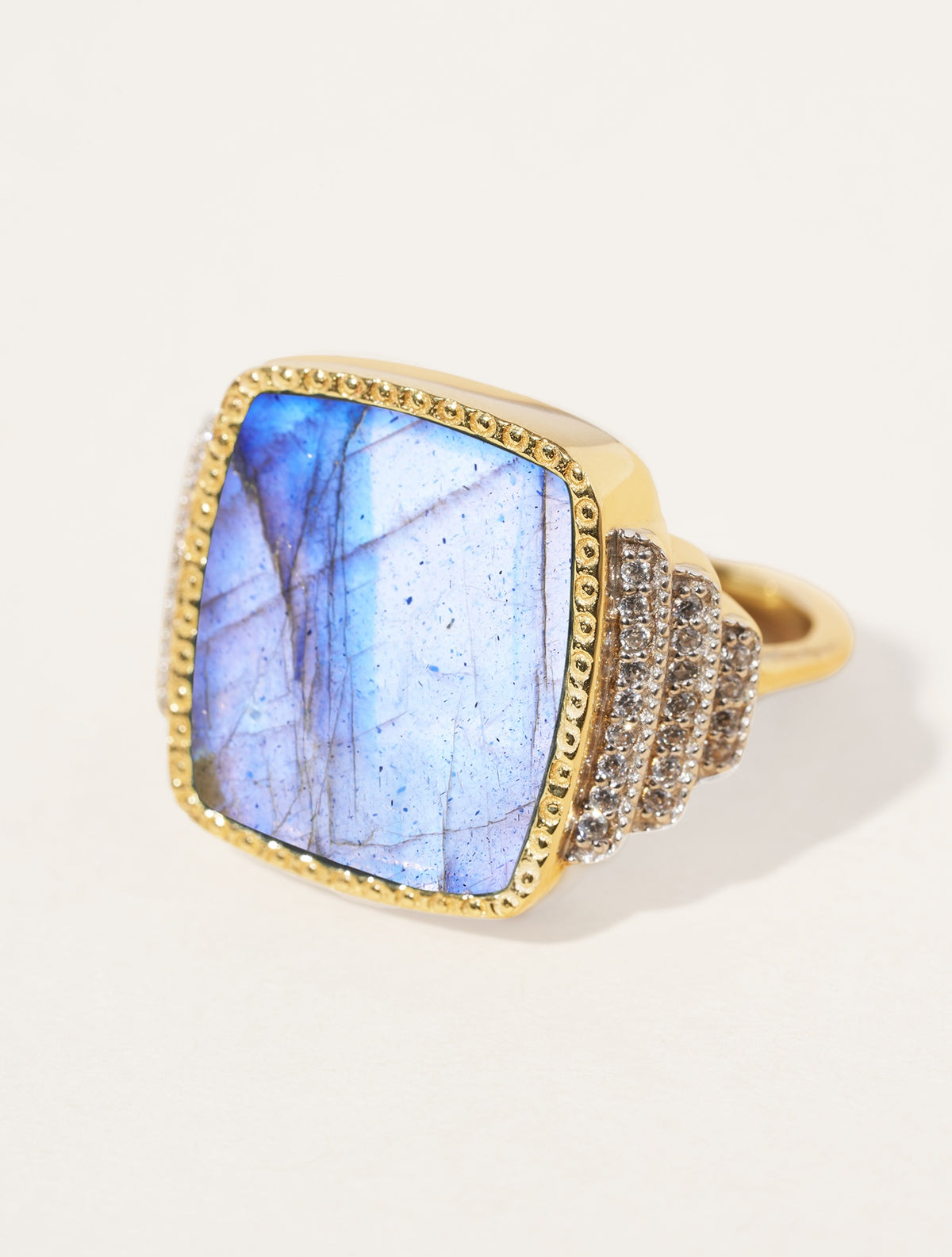 Kara Ring