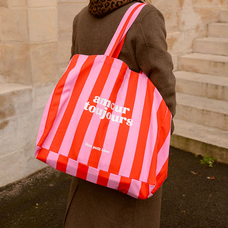 Red velvet shopper