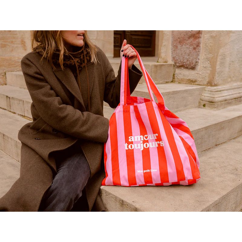 Red velvet shopper