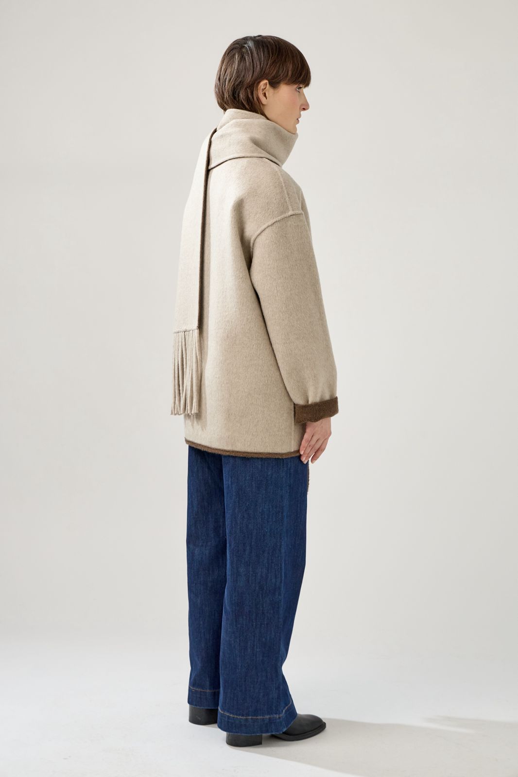 Oversize Wolljacke mit Schal