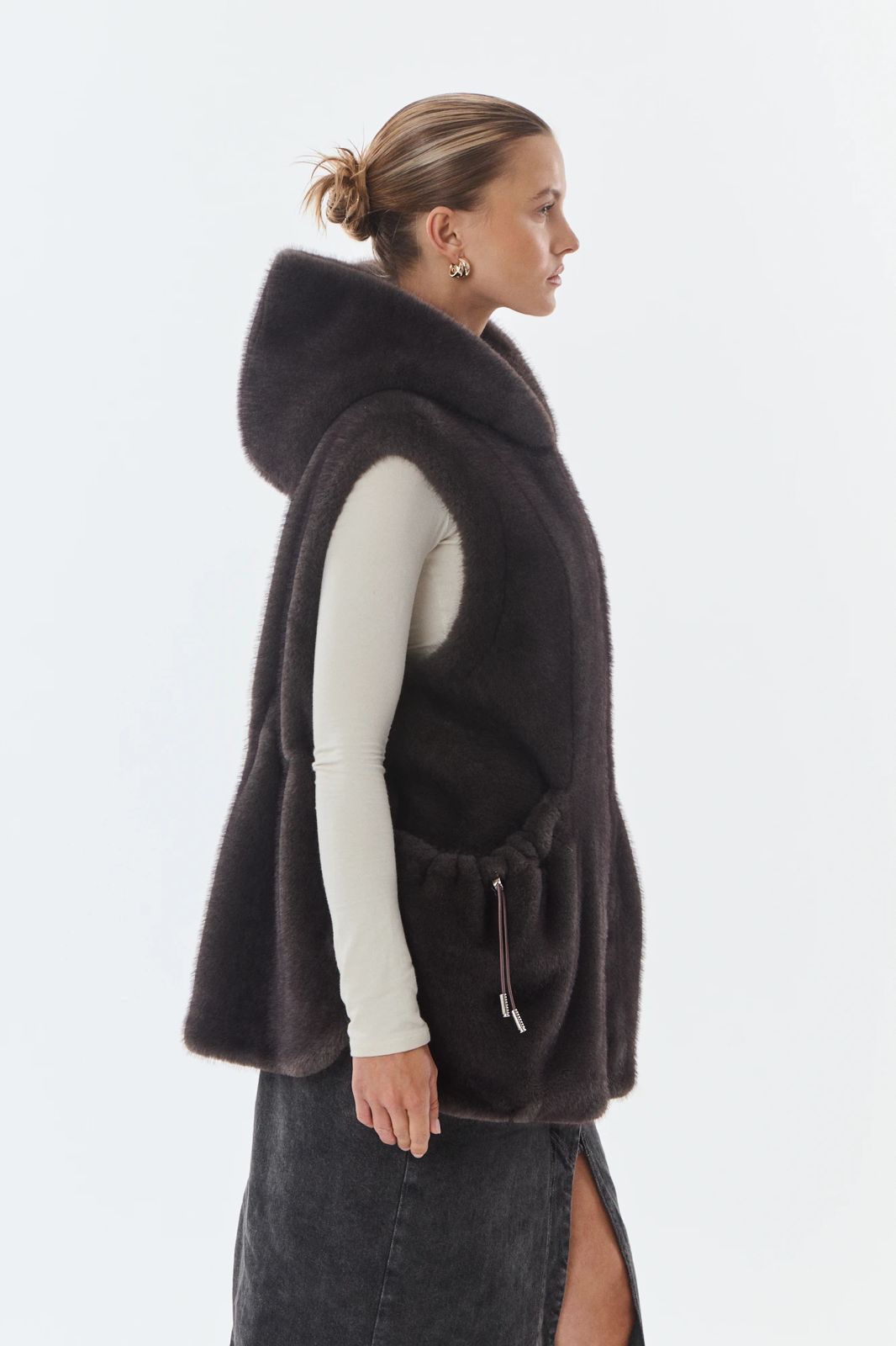 Maury Faux Fur Weste mit Kaputze