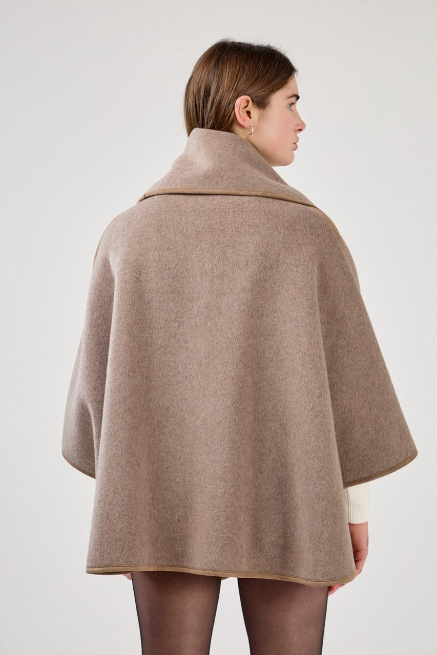 Cape - Wolljacke mit Schal OneSize in Taupe