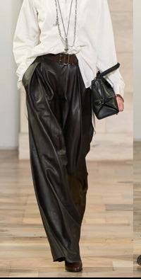 Ballonhose in Lederoptik