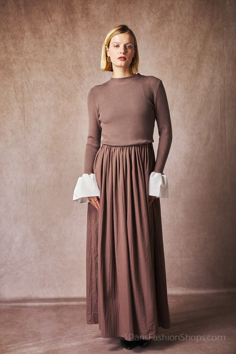 Feinstrick-Kleid mit zwei Materialien