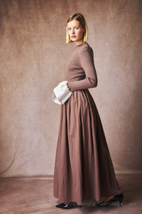 Feinstrick-Kleid mit zwei Materialien